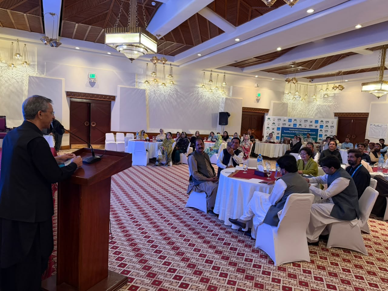 Orientation on the Teaching at the Right Level (TaRL) Approach with Key Stakeholders  The Balochistan Assessment and Examination Commission (BAEC), in collaboration with UNICEF and Idara-e-Taleem-o-Aa